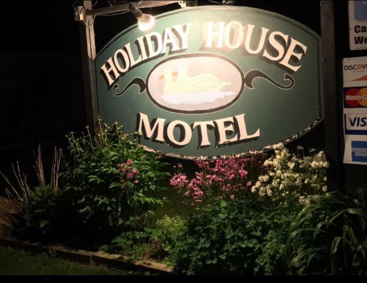 Holiday House Motel Hillsdale Dış mekan fotoğraf